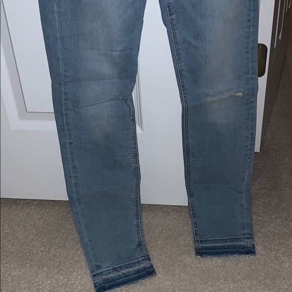 ZARA Women Skinny Jeans with frayed hem - Picture 3 of 4